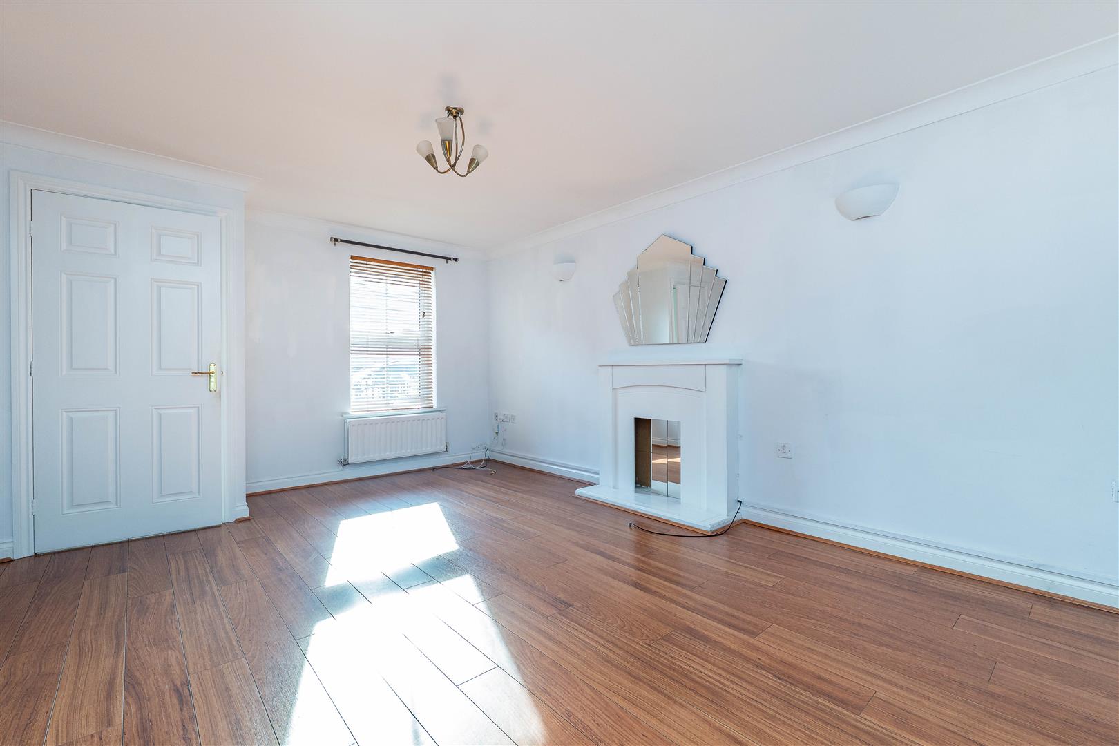 3 bed property in Main Street, Chorley